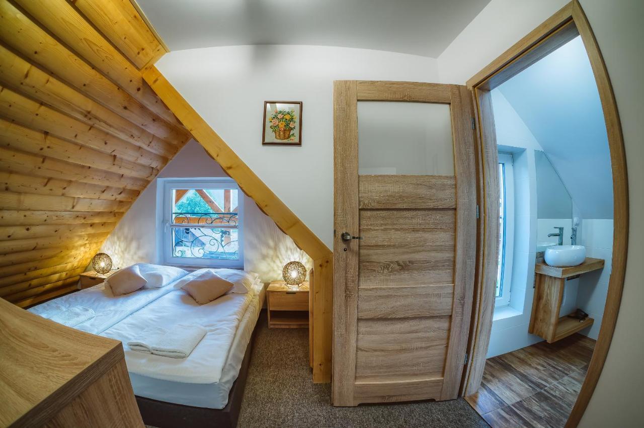 Willa Na Skarpie Szczawnica Exteriör bild