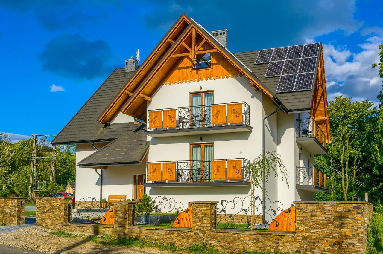 Willa Na Skarpie Szczawnica Exteriör bild
